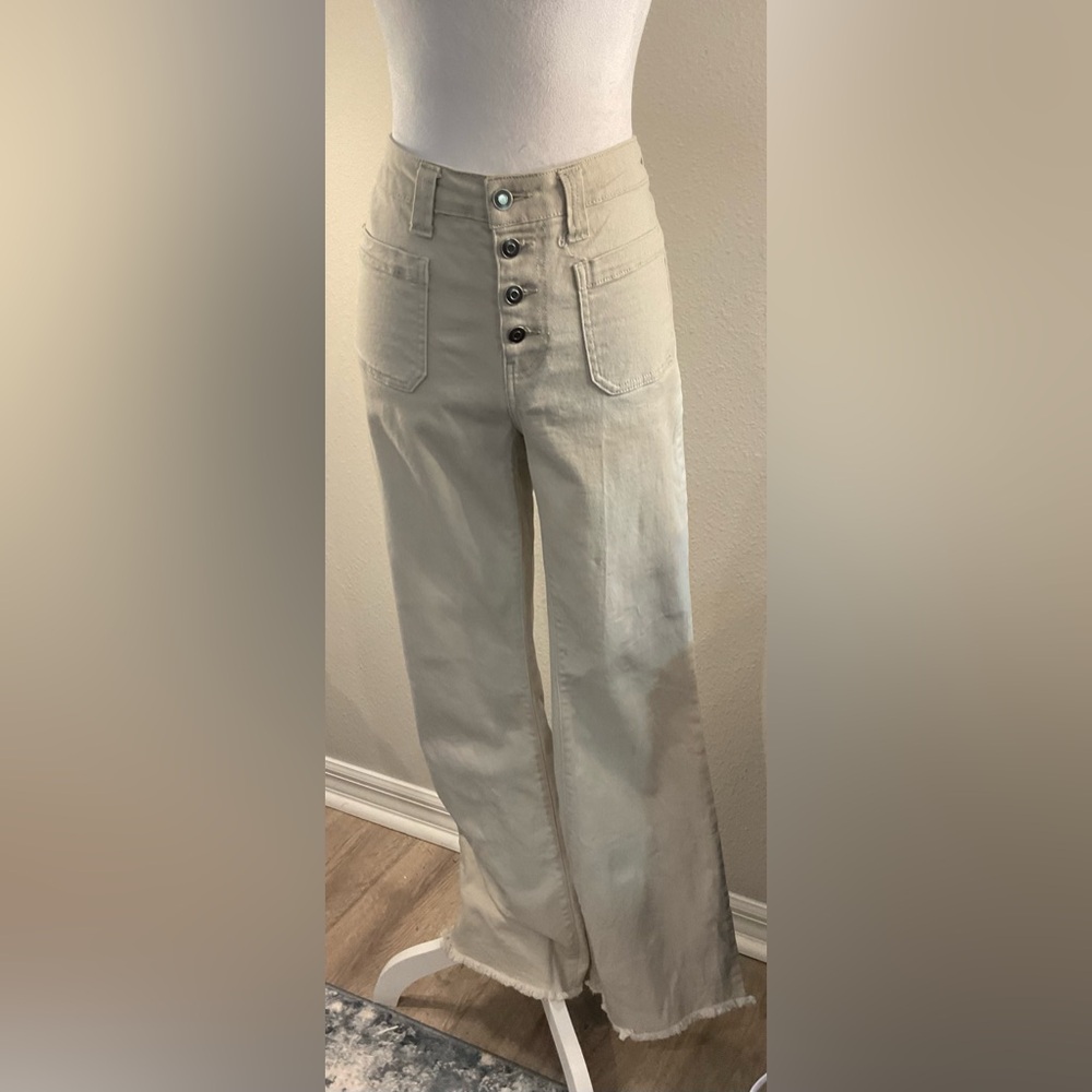 Celebrity Pink REgeneration Beige Patch Pocket Jeans - Picture 3 of 9